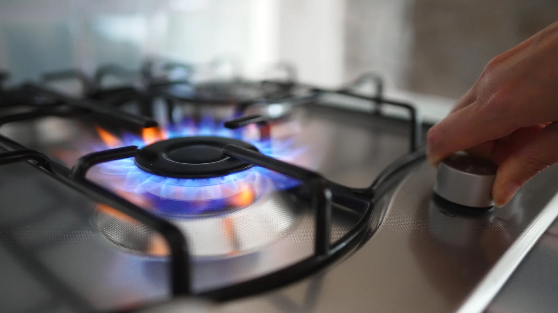 Gas stove