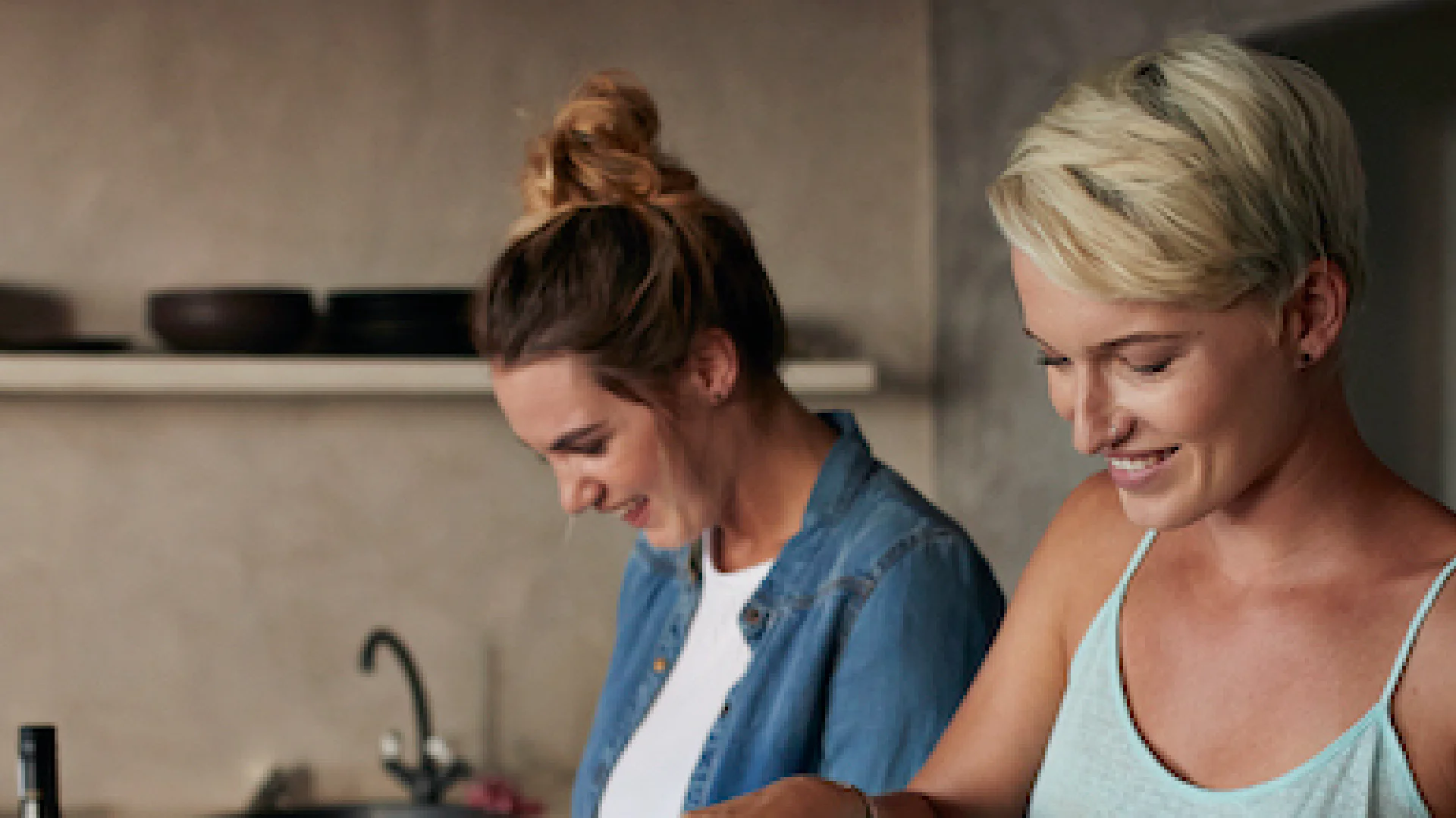 people cooking 