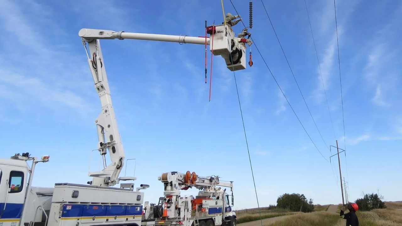 Electrical line work